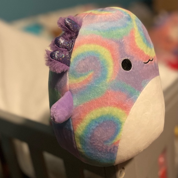 NWT’s Tie Dye swirls pattern Delphine the Axolotl Squishmallow 7.5 inch - Picture 3 of 7
